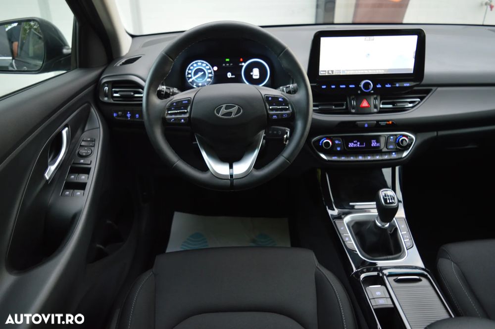 Hyundai i30 1.5 96CP M/T Highway - 37