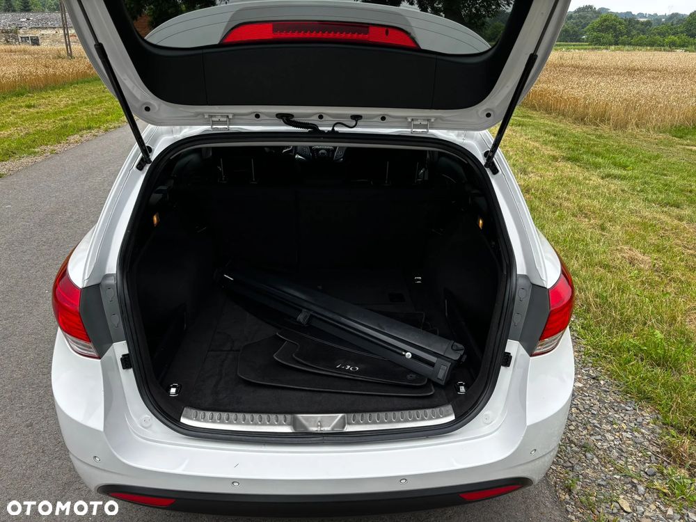 Hyundai i40 1.7 CRDi Business - 32