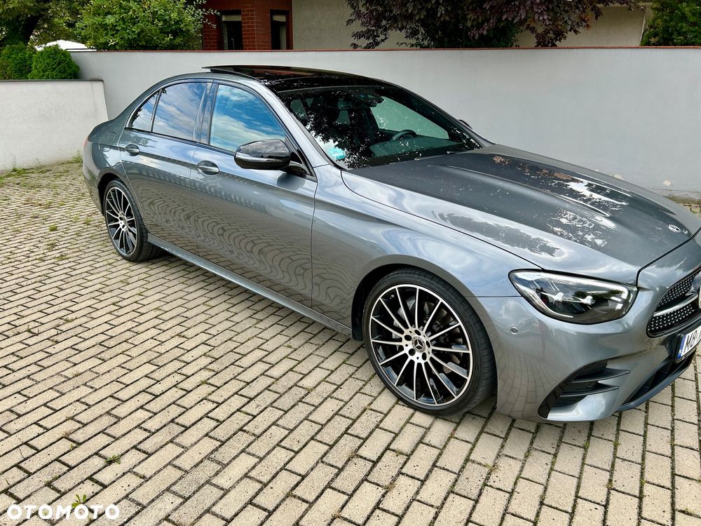 Mercedes-Benz Klasa E 220 d T 9G-TRONIC AMG Line - 3
