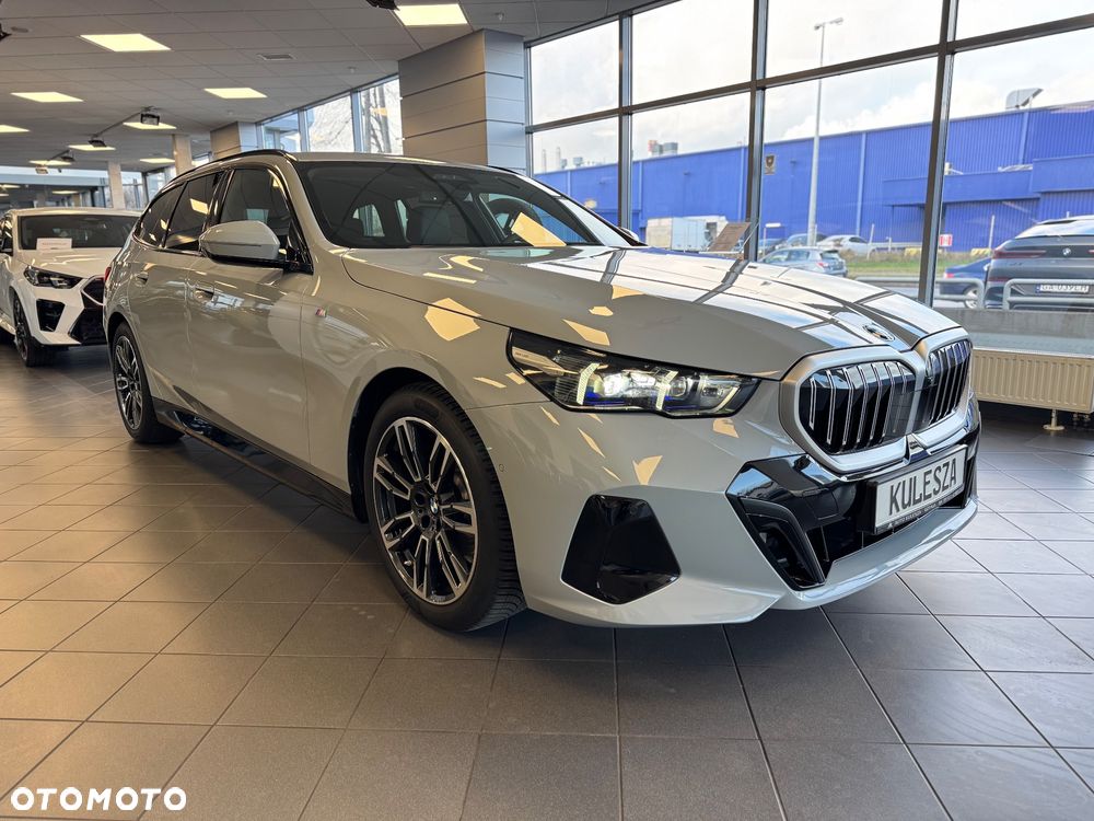 BMW Seria 5 520d xDrive - 4