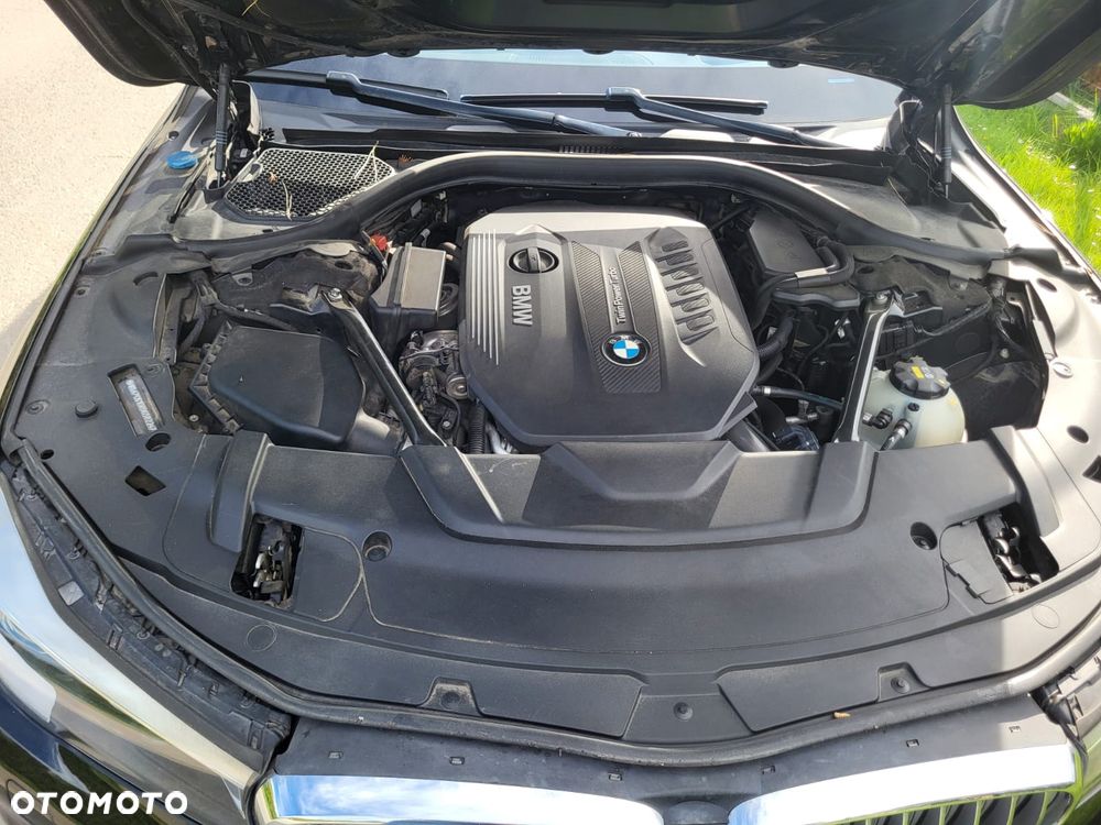 BMW Seria 7 740d xDrive - 6