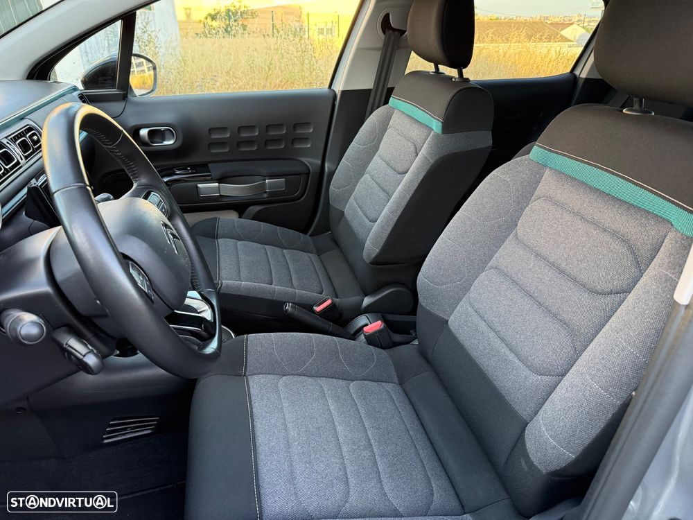 Citroën C3 1.2 PureTech Shine Pack EAT6 - 17
