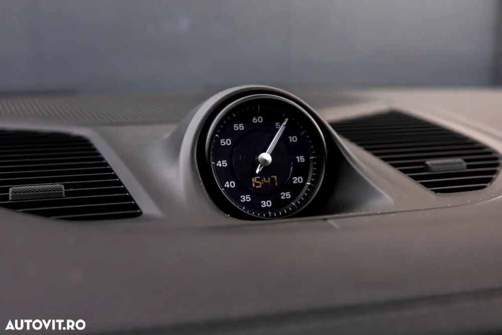 Porsche Cayenne Coupe E-Hybrid - 23