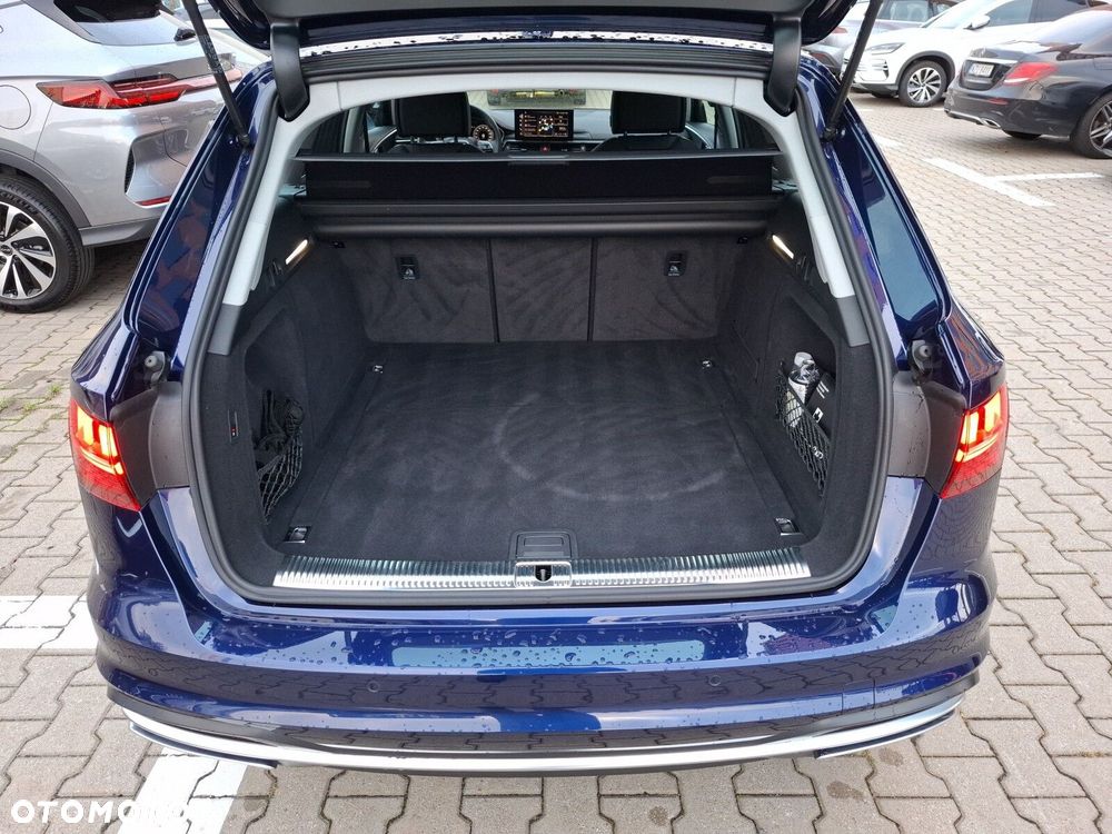 Audi A4 Avant - 16