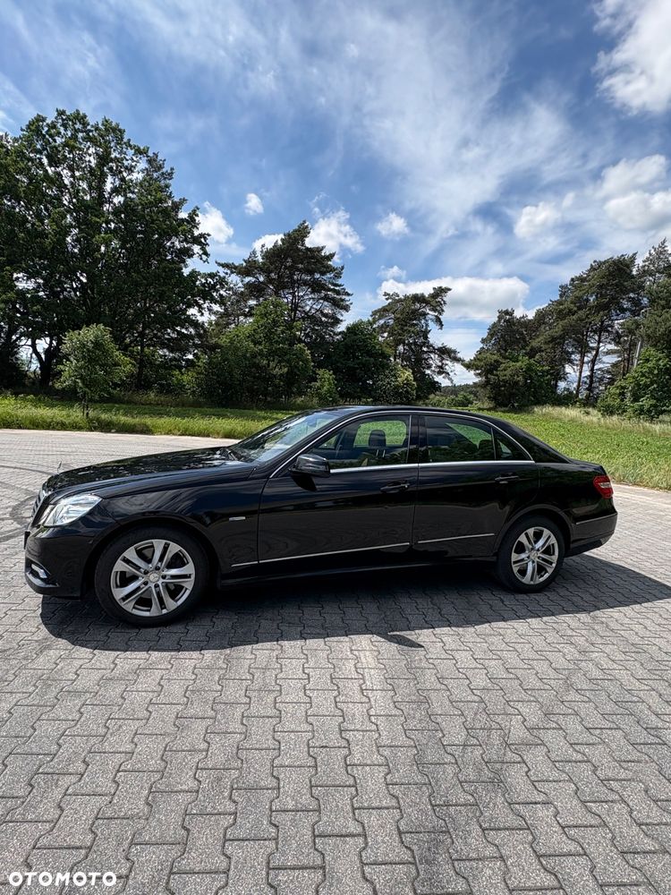 Mercedes-Benz Klasa E 250 CGI BlueEFFICIENCY Avantgarde - 2