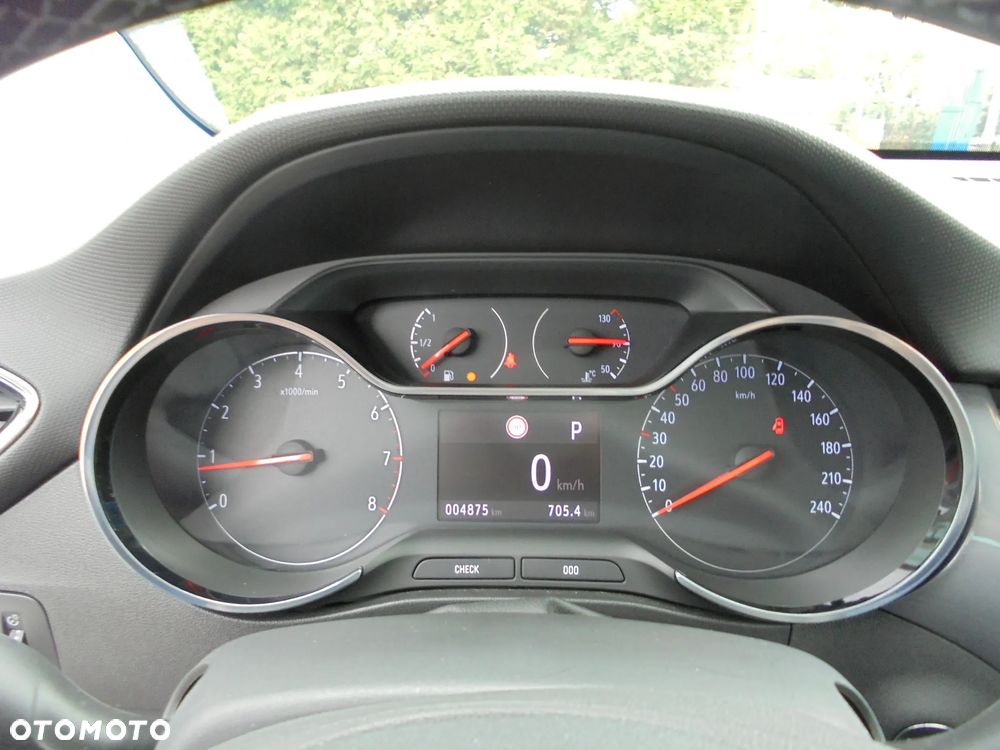 Opel Crossland X - 24