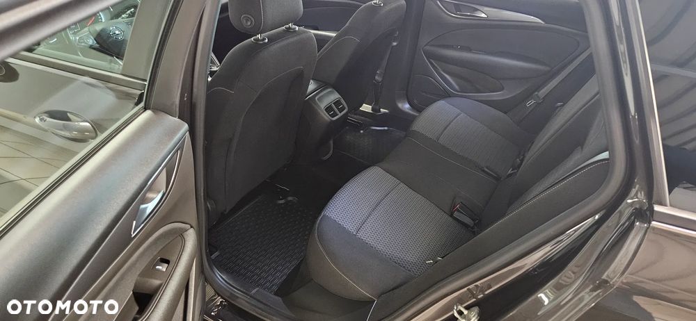 Opel Insignia 2.0 T Edition S&S - 9