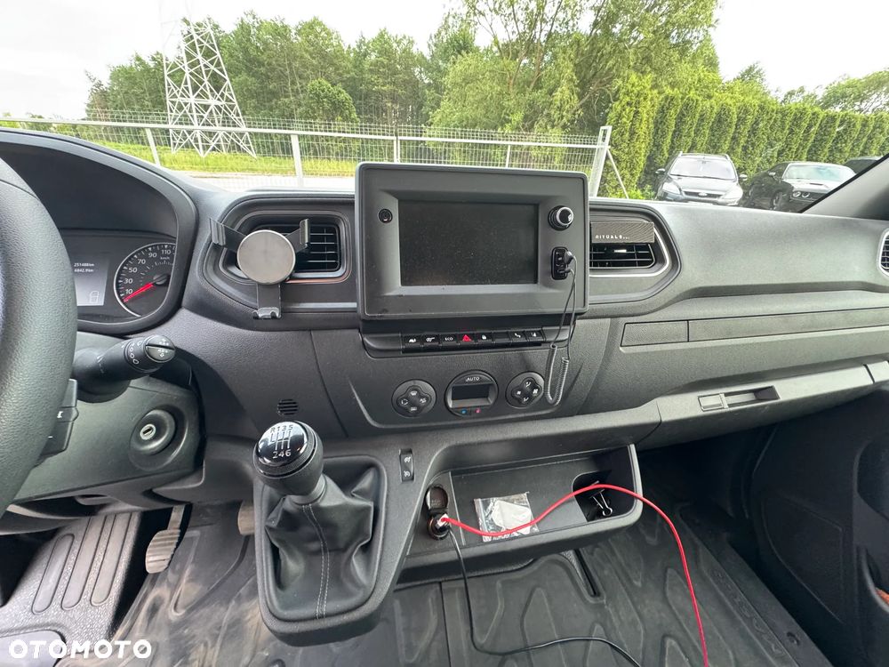 Renault Master L4H2 - 21