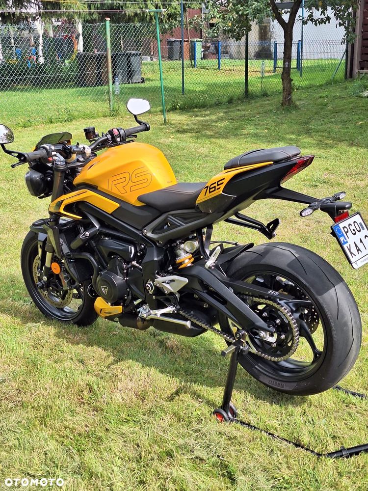 Triumph Street Triple - 4