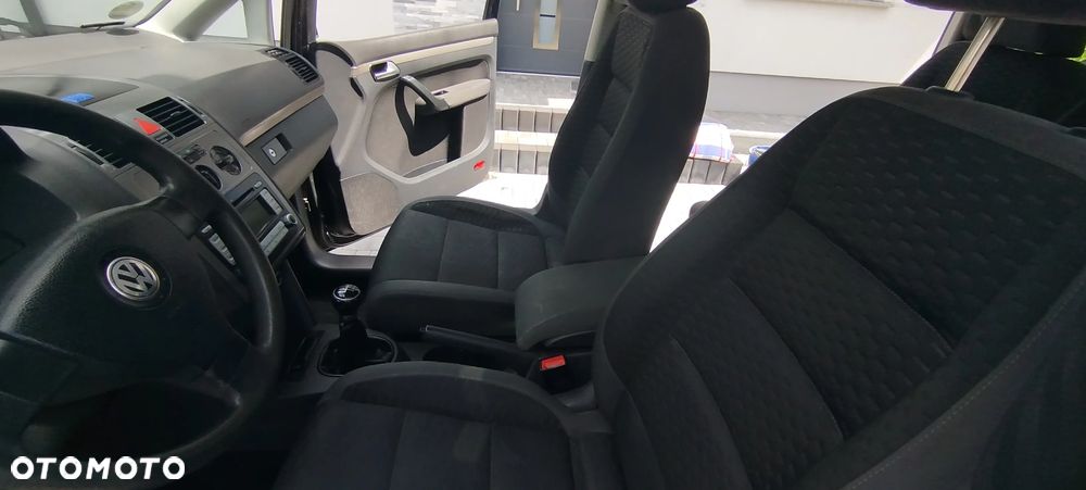 Volkswagen Touran 1.9 TDI Conceptline - 39