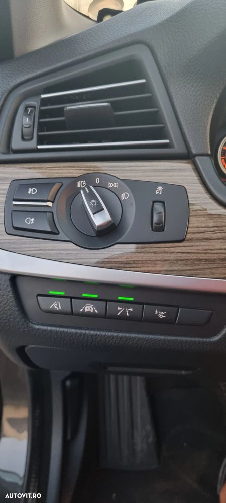 BMW Seria 5 520d - 16
