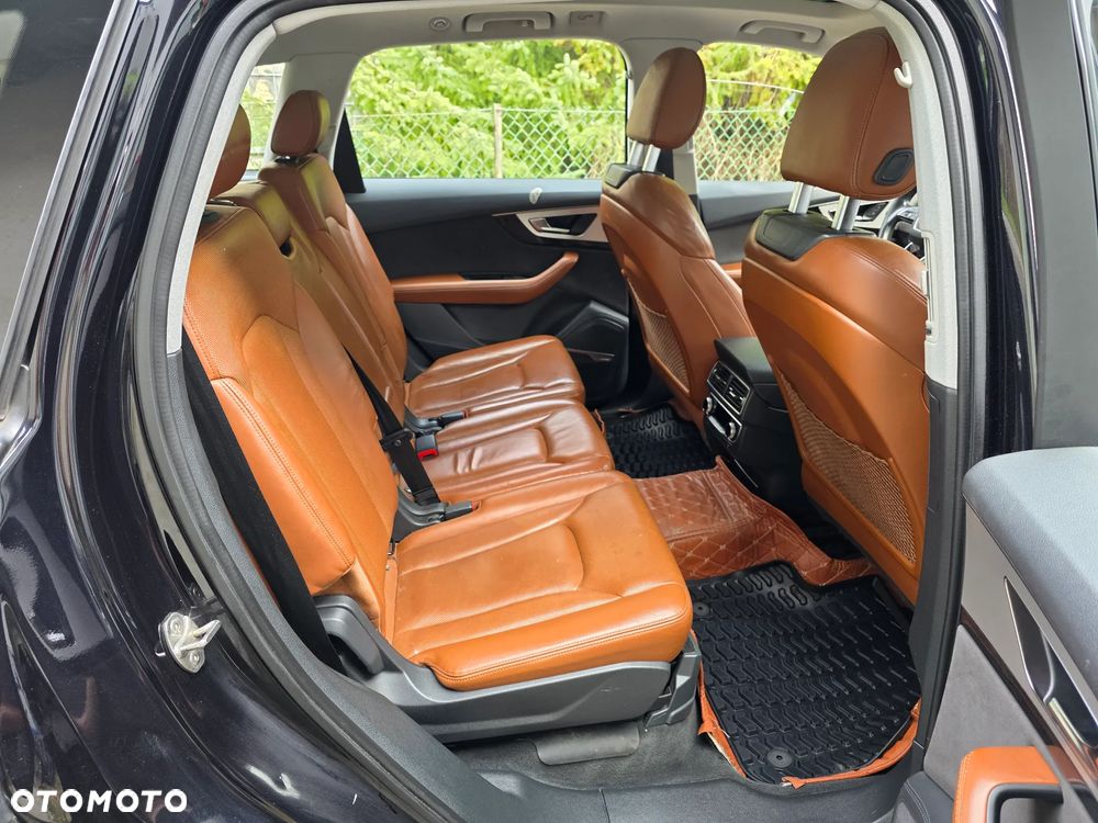 Audi Q7 - 6
