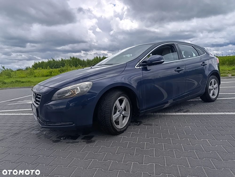 Volvo V40 D2 Momentum - 21