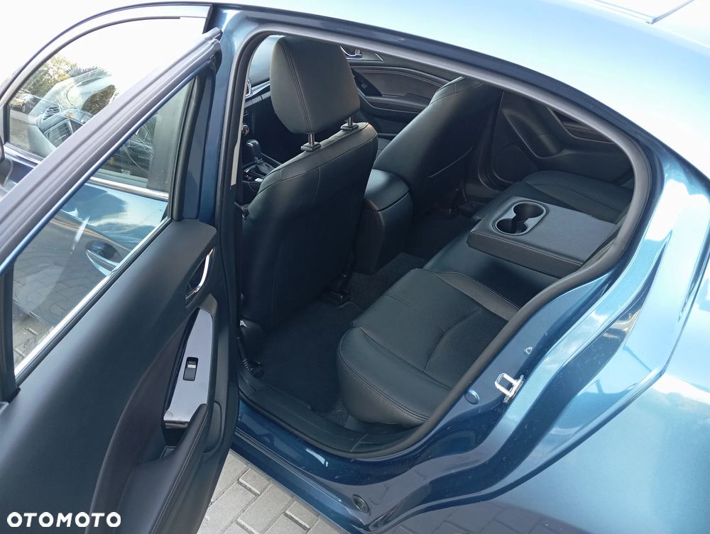 Mazda 3 - 5