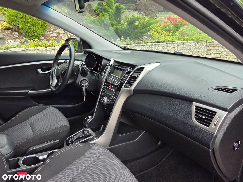 Hyundai i30 Kombi 1.6 GDi DCT Premium - 20
