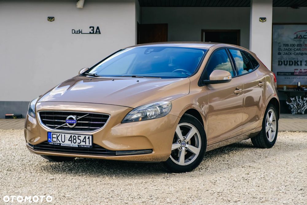 Volvo V40 D2 - 1