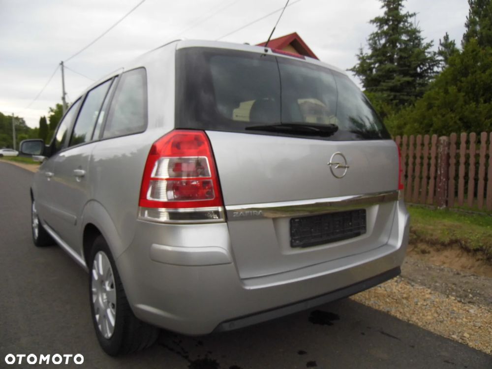 Opel Zafira 1.8 Design Edition - 8