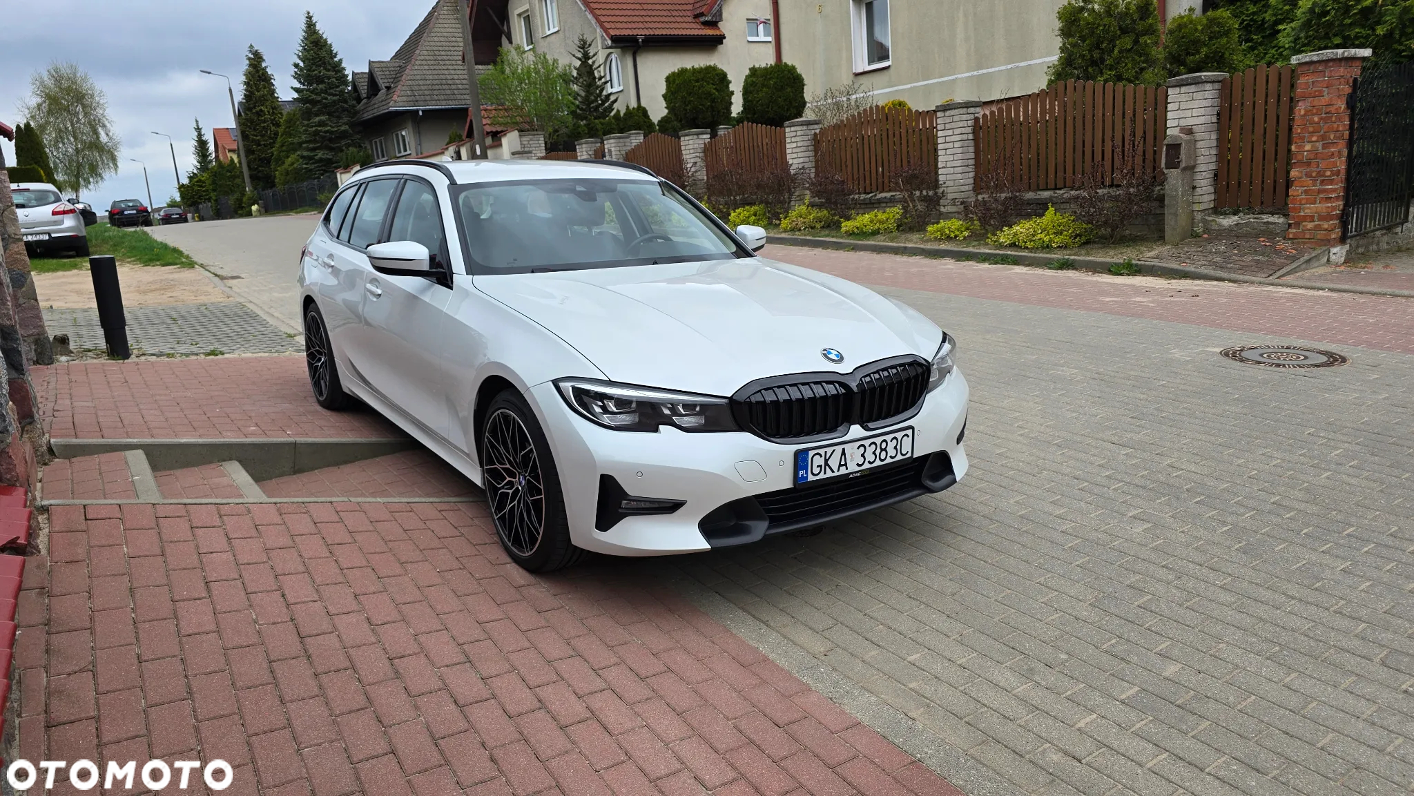 BMW Seria 3 320d Touring Sport Line - 2