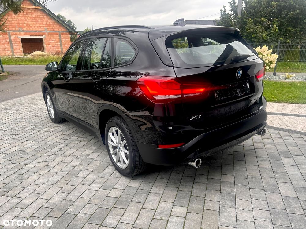 BMW X1 sDrive18d Business Edition sport - 4