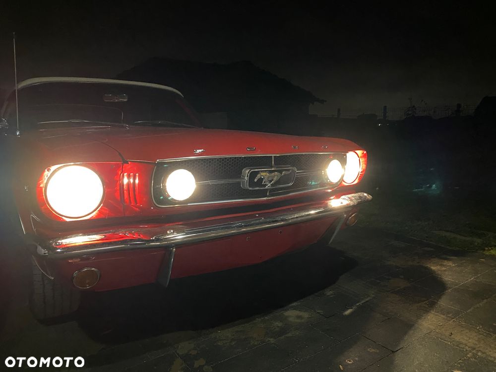 Ford Mustang - 20