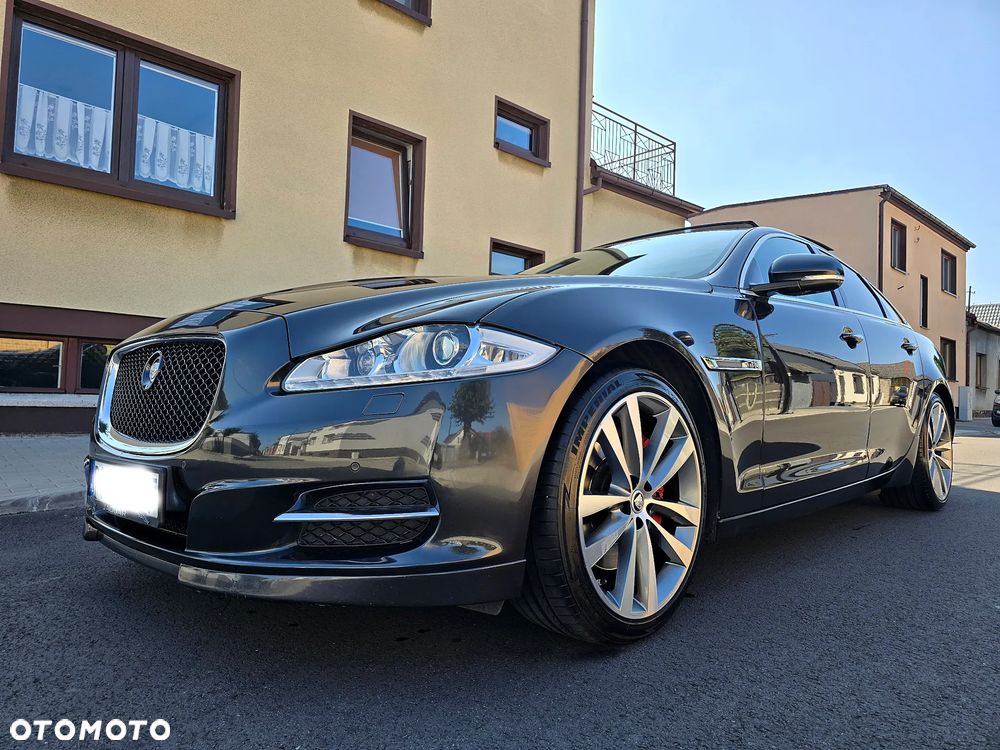 Jaguar XJ 3.0 D V6 Premium Luxury - 17