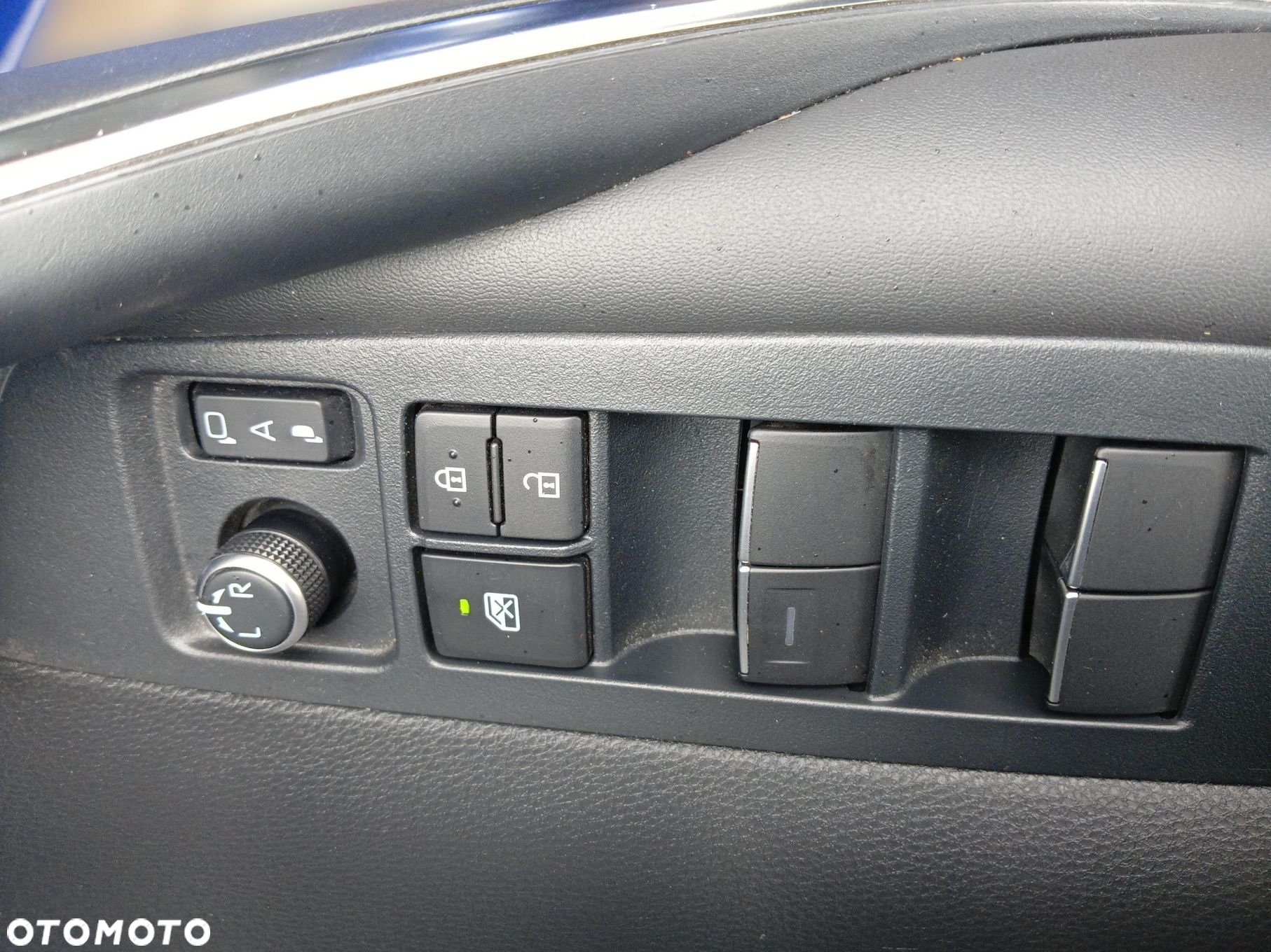 Toyota Corolla - 16