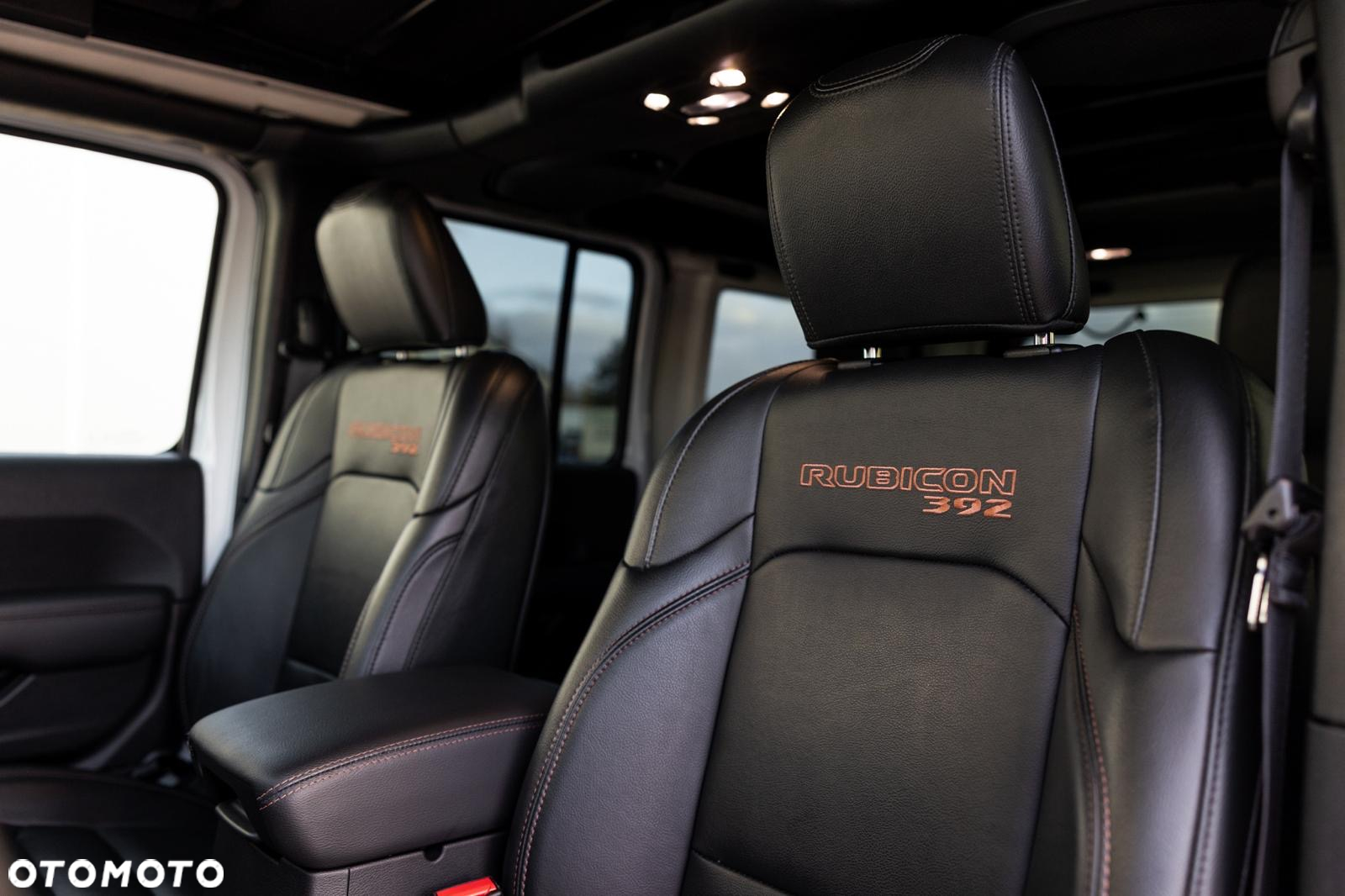 Jeep Wrangler - 30