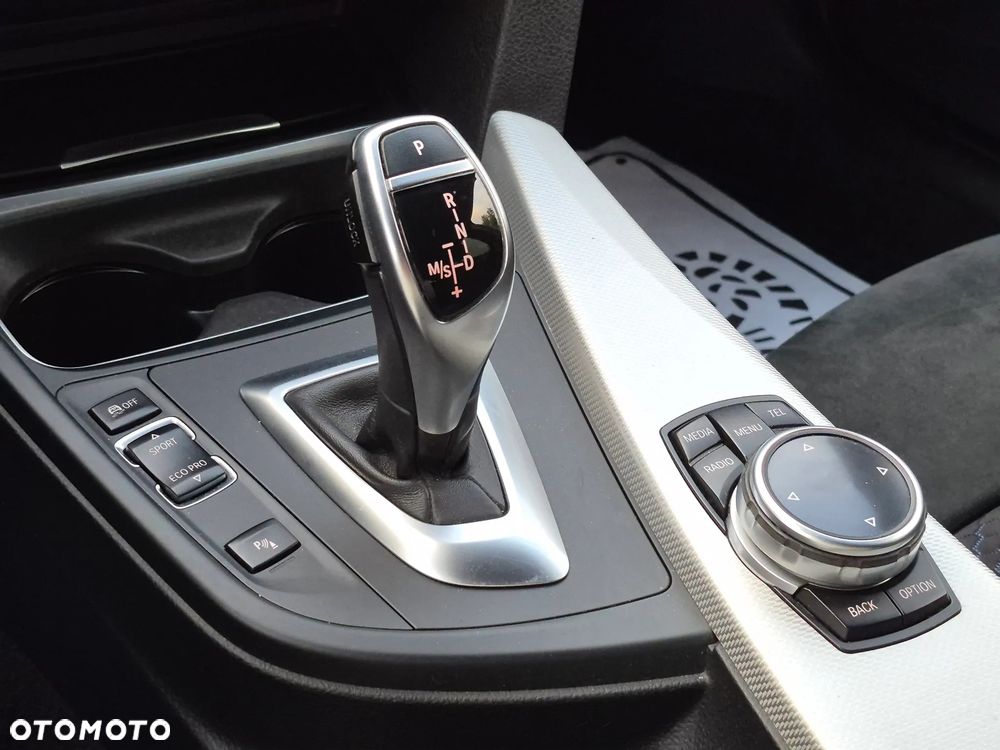 BMW Seria 3 320d - 18
