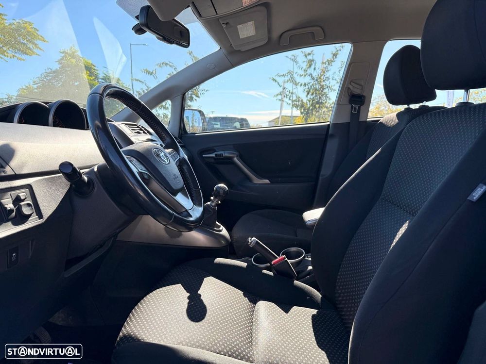 Toyota Verso 2.0 D-4D Energy i-Motion - 10