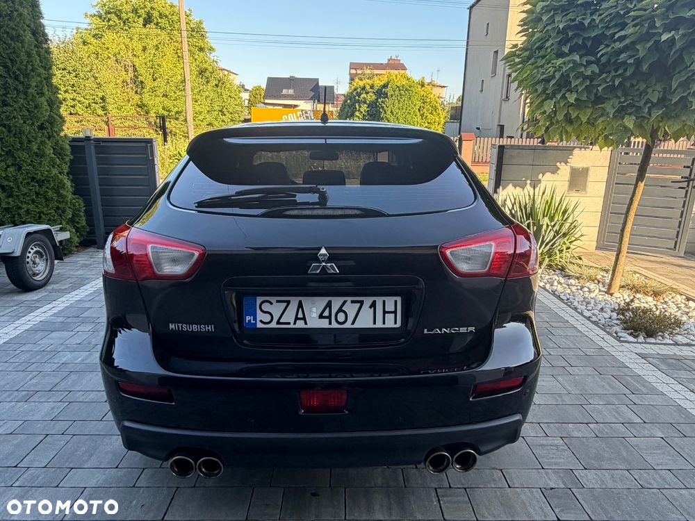 Mitsubishi Lancer - 10
