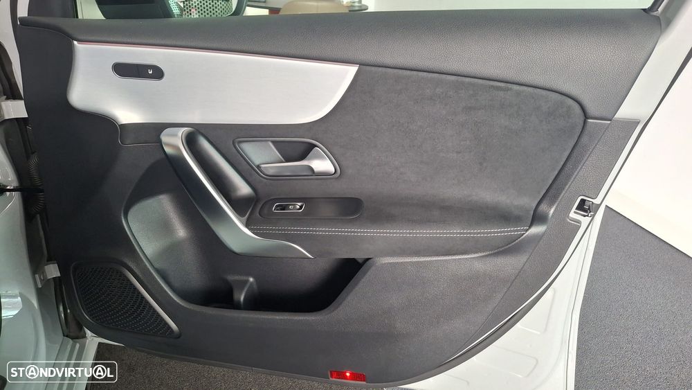 Mercedes-Benz A 180 d 8G-DCT Special Edition - 17