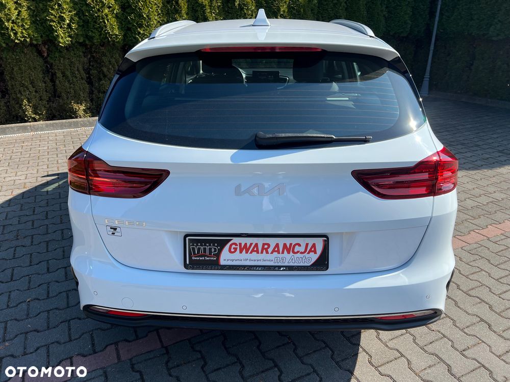Kia Ceed 1.5 T-GDI M - 10
