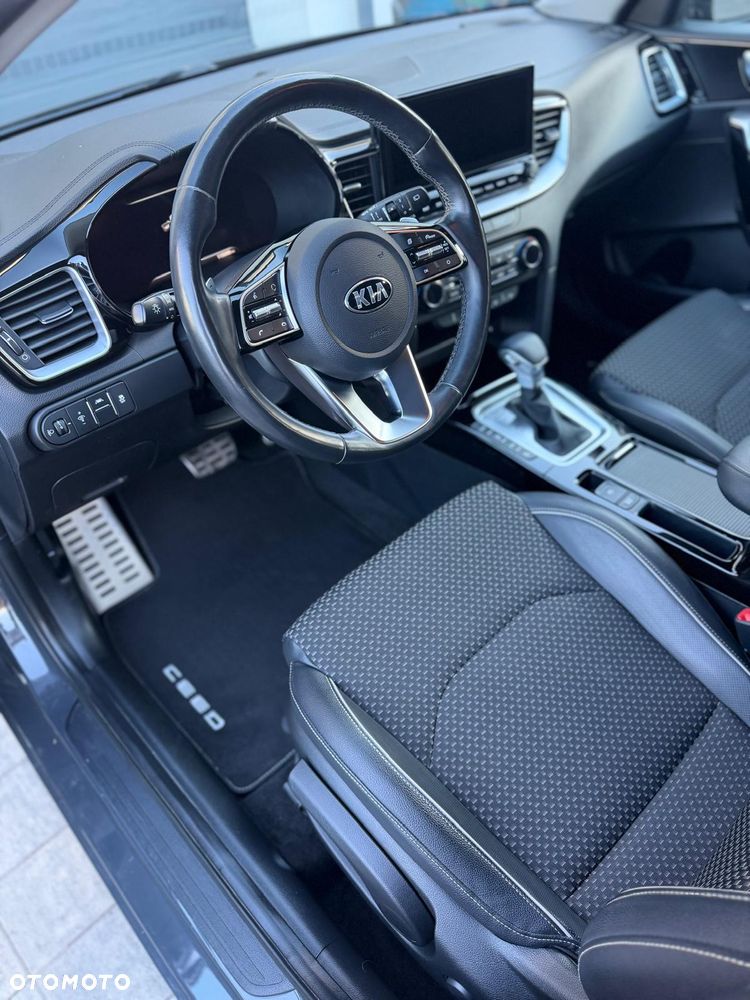 Kia Ceed - 6