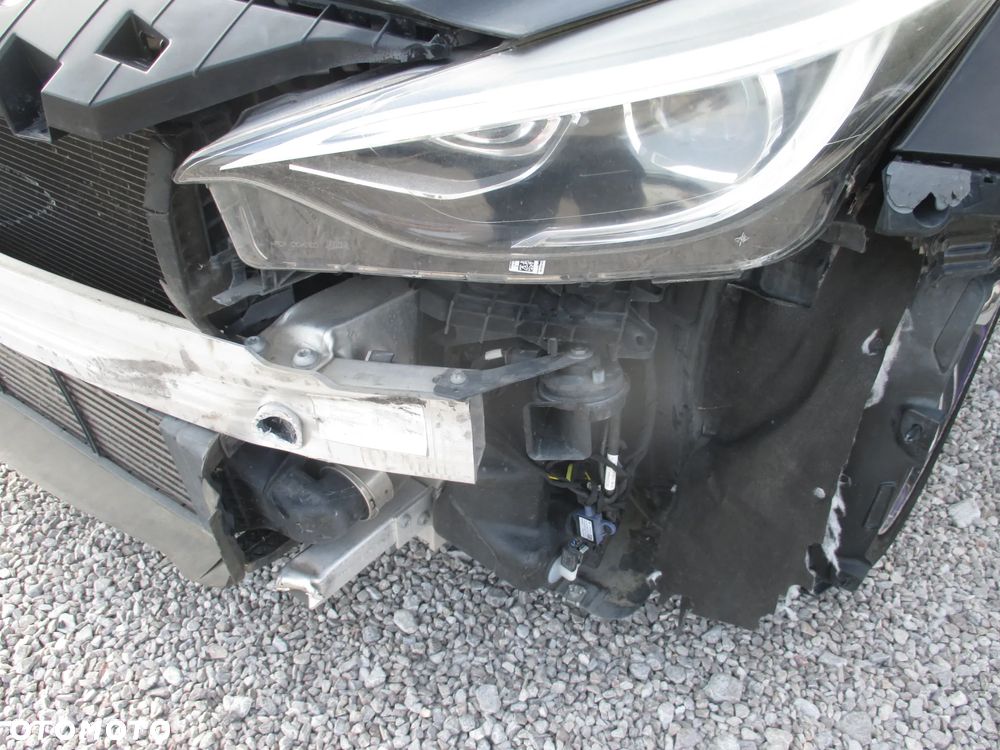 Infiniti Q30 2.2d DCT AWD Sport City Black - 4