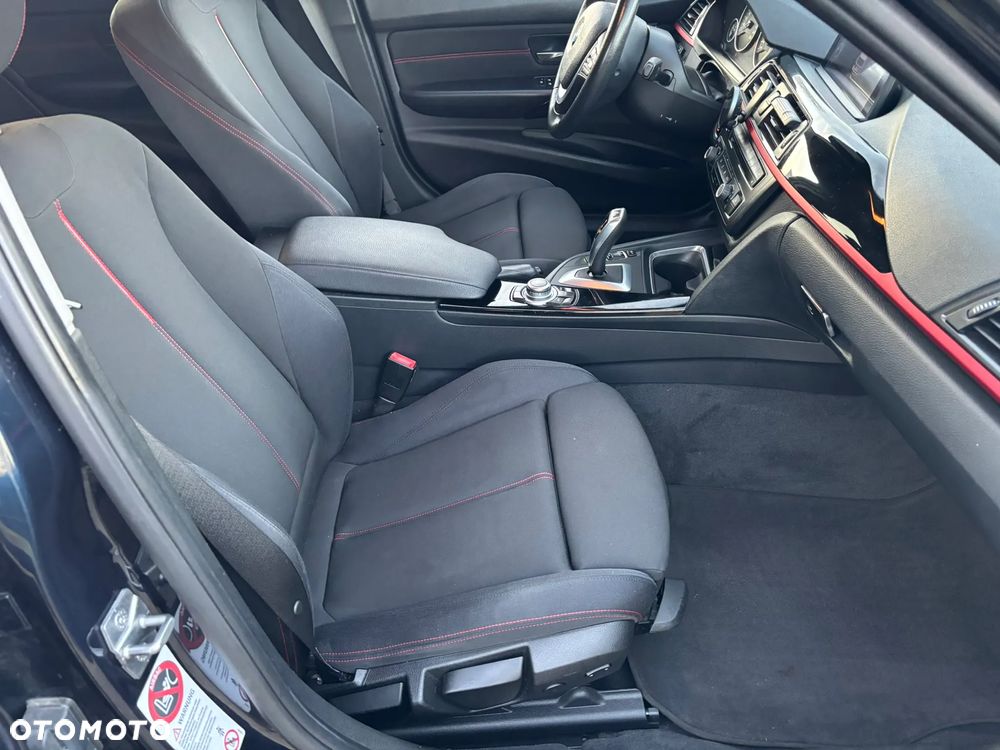 BMW Seria 3 316d Sport Line - 32