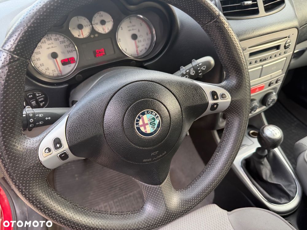 Alfa Romeo 147 - 9