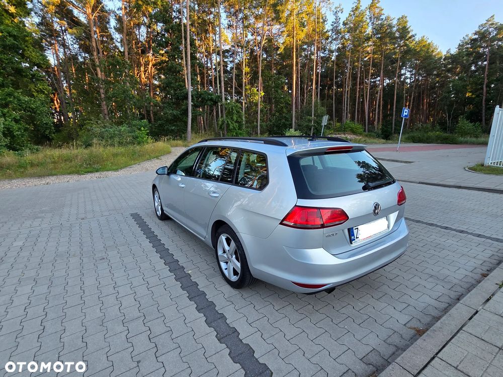 Volkswagen Golf 1.6 TDI BlueMotion Comfortline - 20