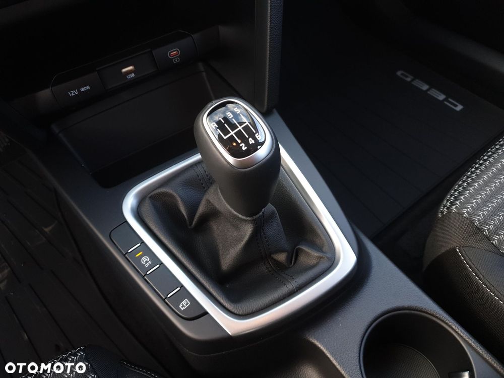 Kia Ceed 1.5 T-GDI M - 15