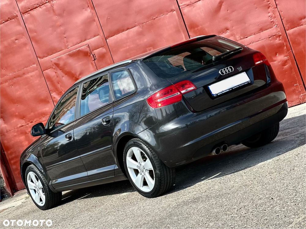 Audi A3 Sportback 2.0 TDI Ambiente - 3