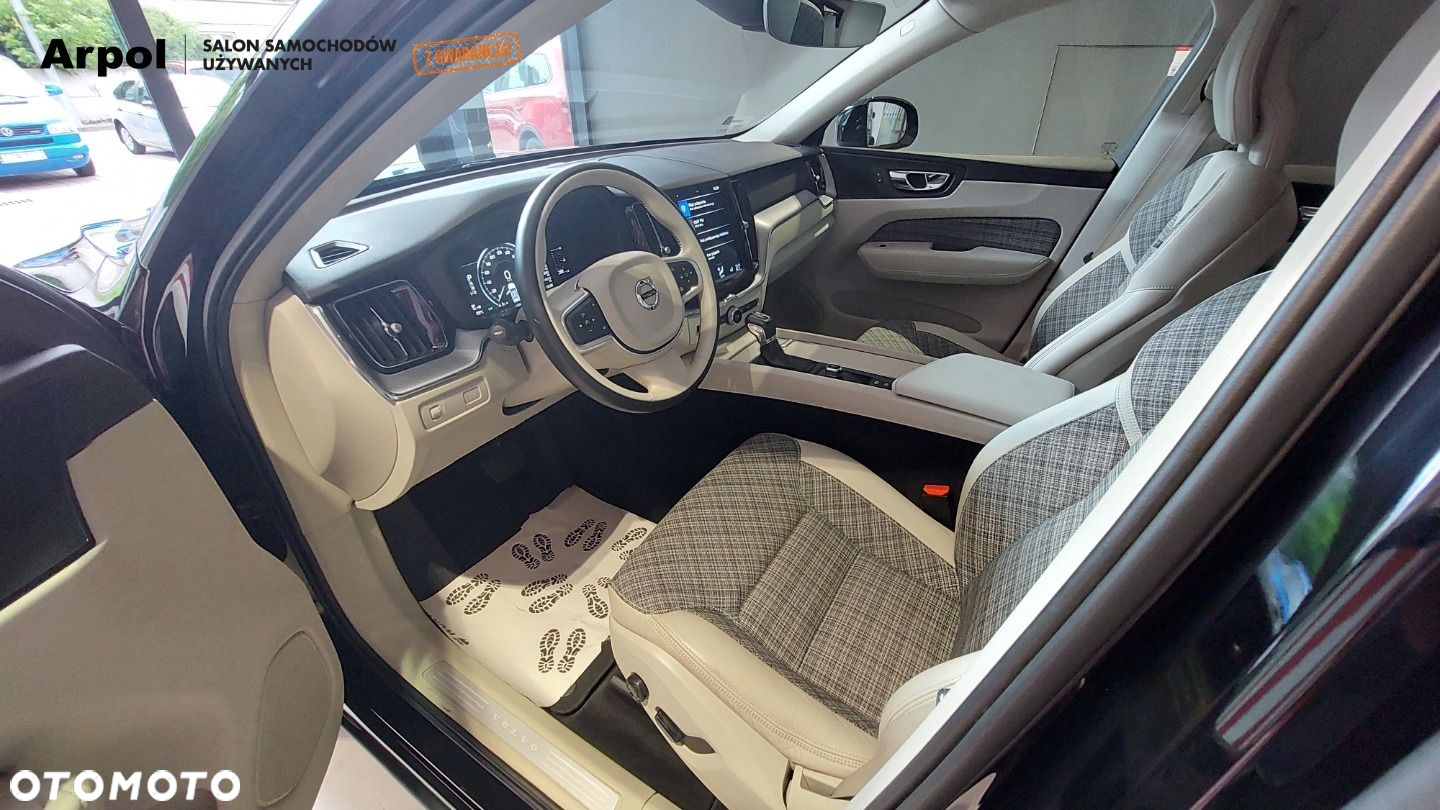 Volvo XC 60 T5 AWD Momentum - 19