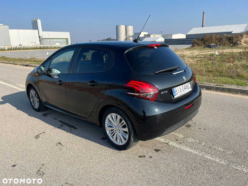 Peugeot 208 1.2 PureTech Style - 6