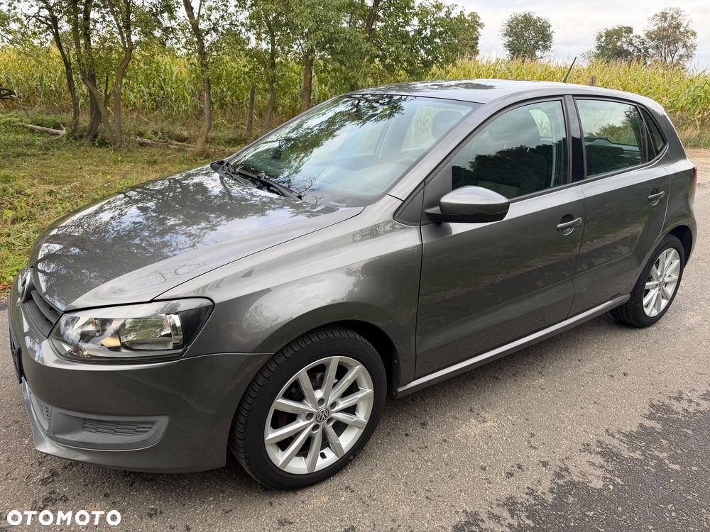 Volkswagen Polo - 2