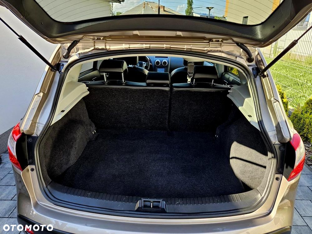 Nissan Qashqai 2.0 CVT 360 - 26