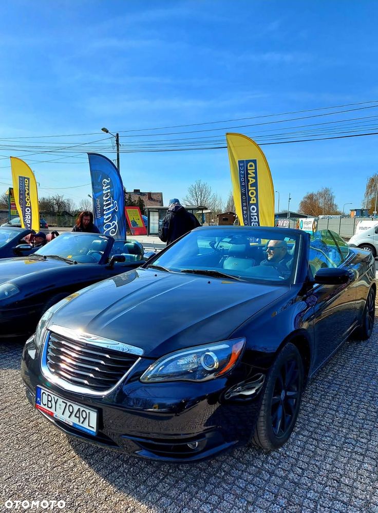 Chrysler 200 - 1