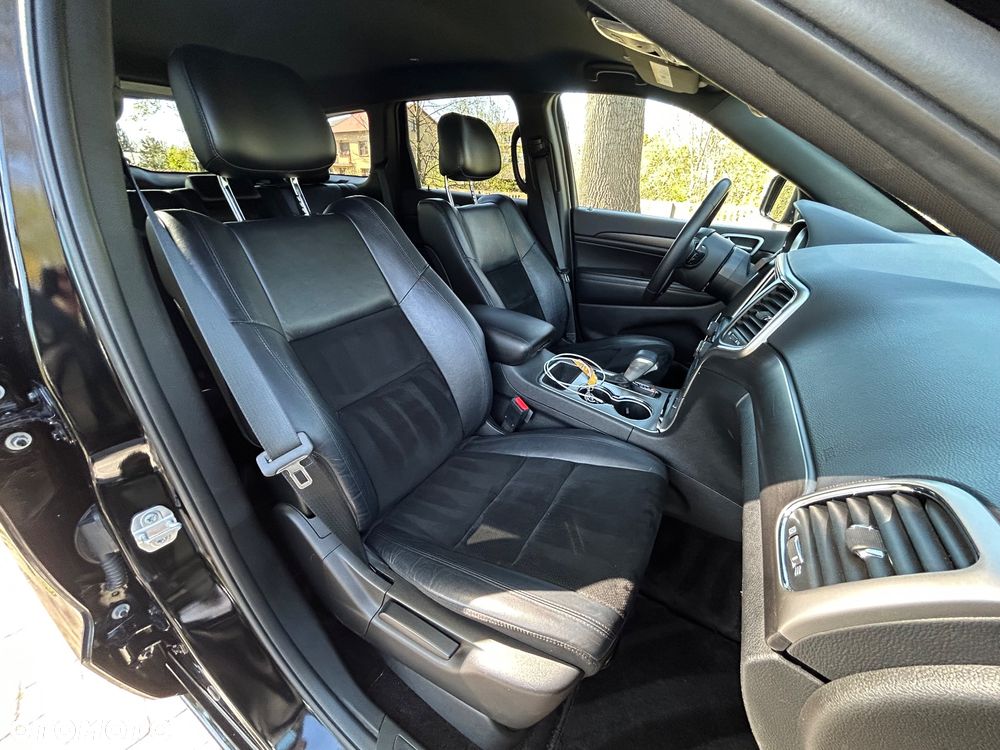 Jeep Grand Cherokee - 15
