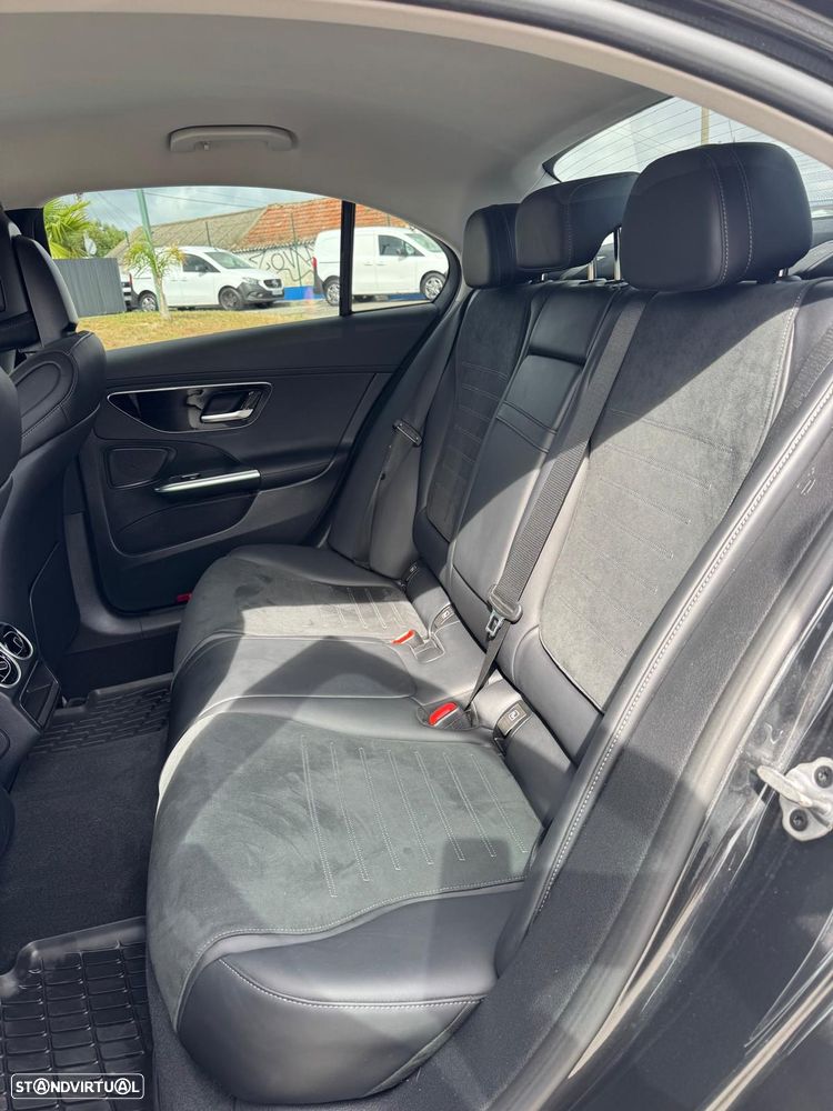 Mercedes-Benz C 300 d AMG Line - 16