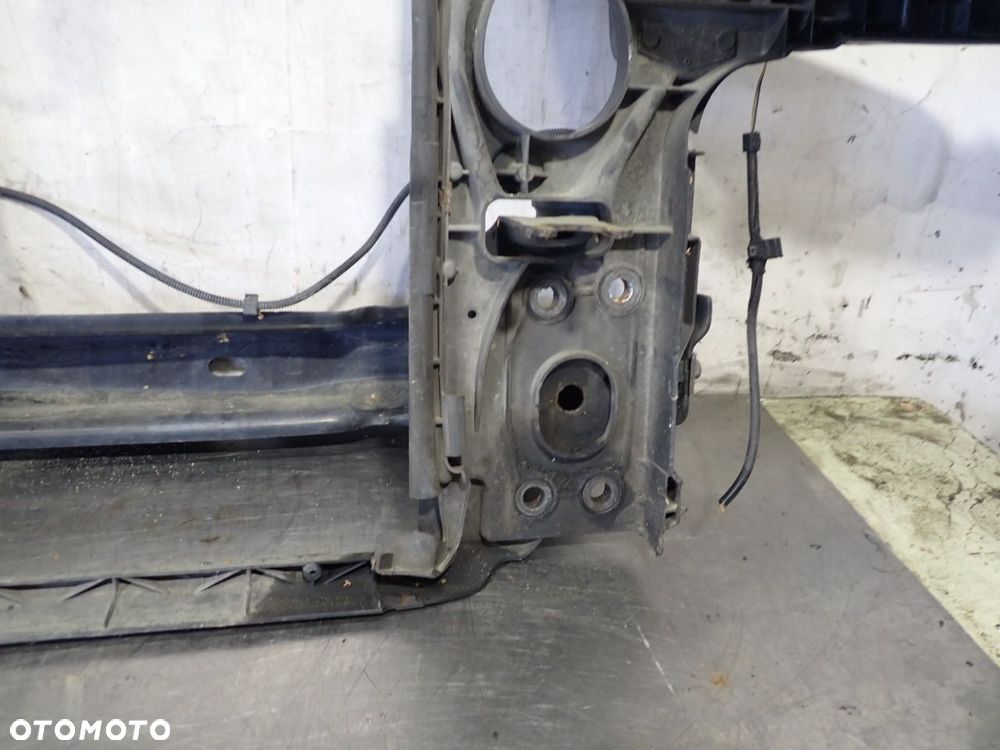 PAS PRZEDNI VOLKSWAGEN TOUAREG 5.0 - 15