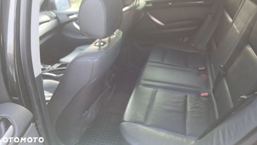 BMW X5 3.0 i - 10