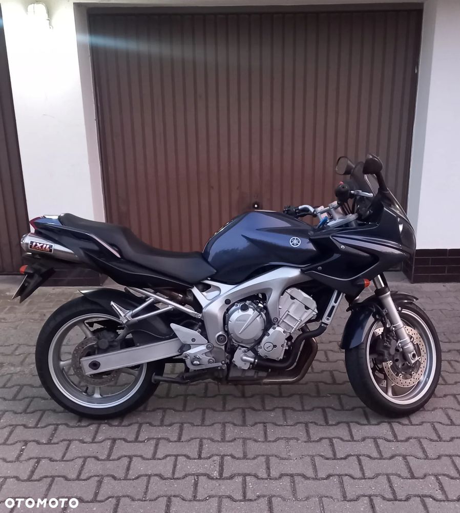 Yamaha FZ6 - 11
