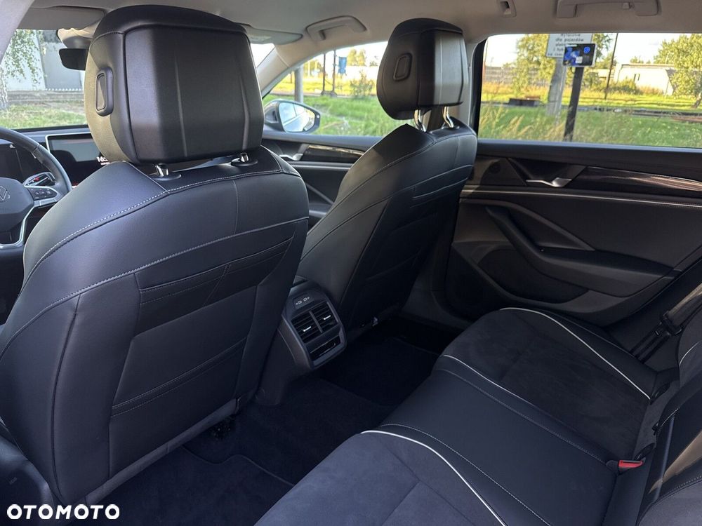 Volkswagen Passat Variant 1.5 TSI ACT mHEV Business DSG - 35